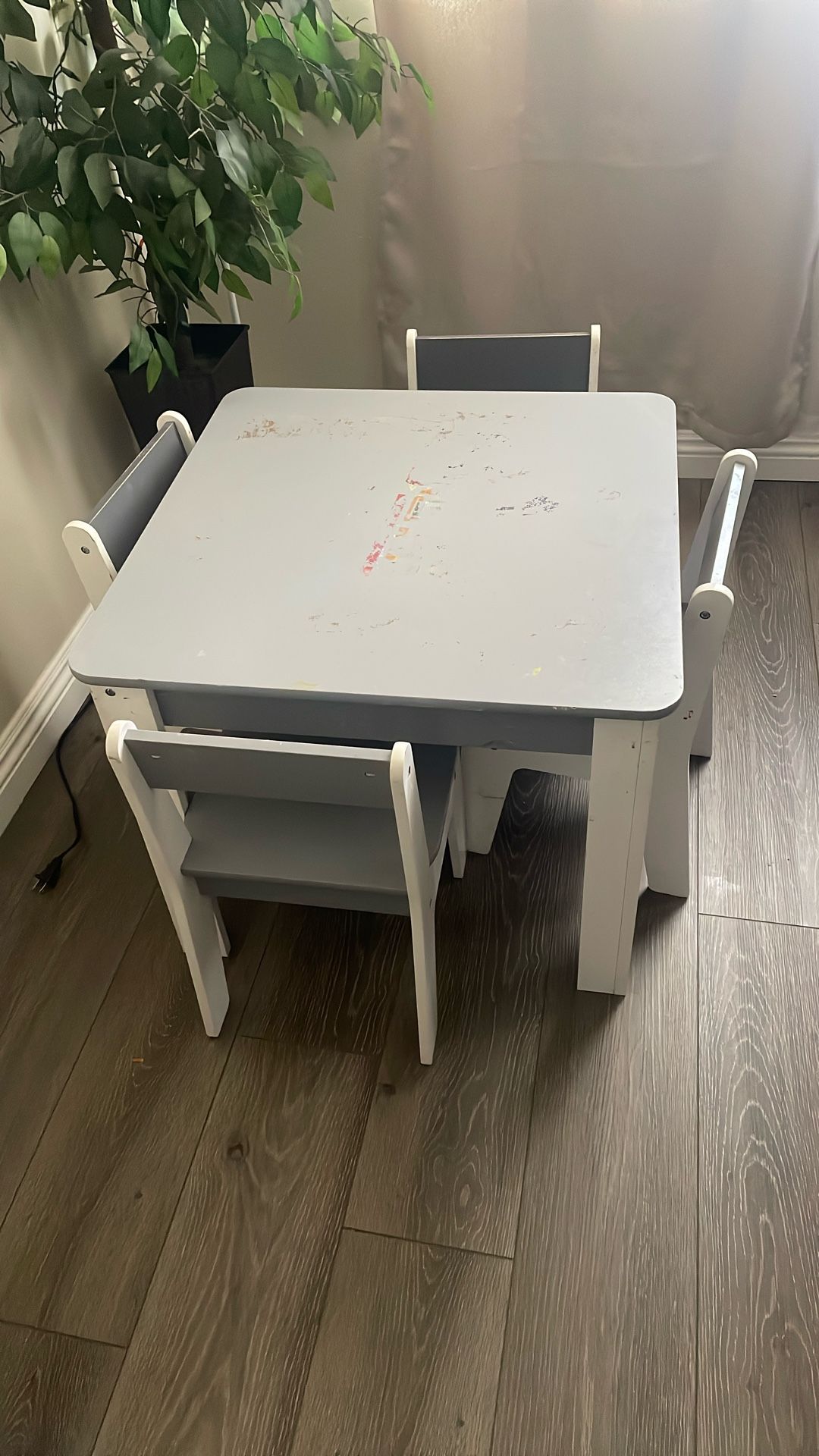 Kid Table