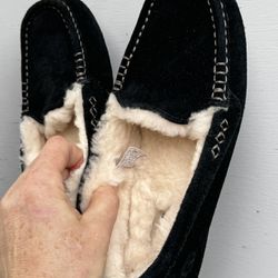 Like New Ugg Womens Size 7