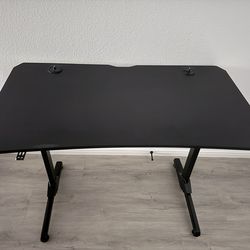 Gaming desk