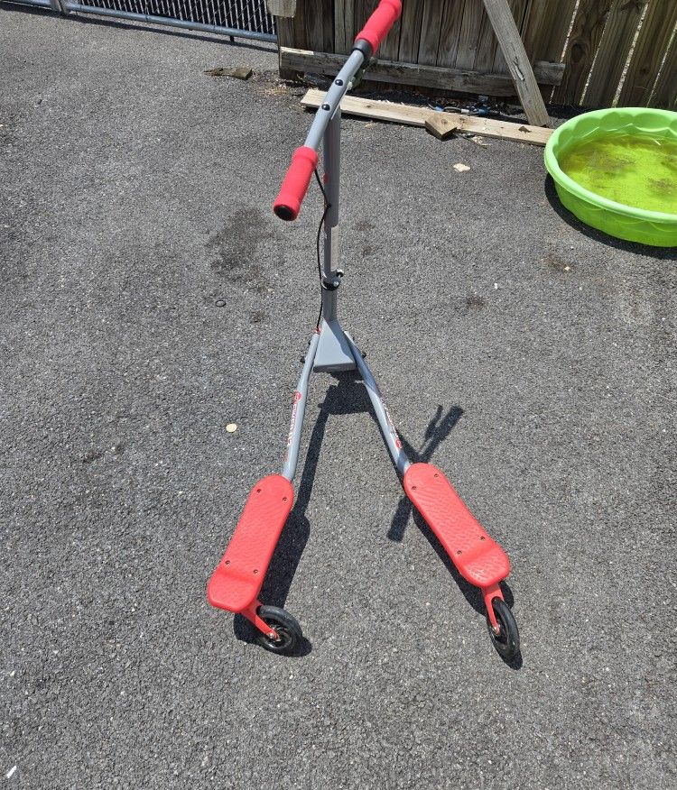 Flicker B3 3 WHEEL SCOOTER