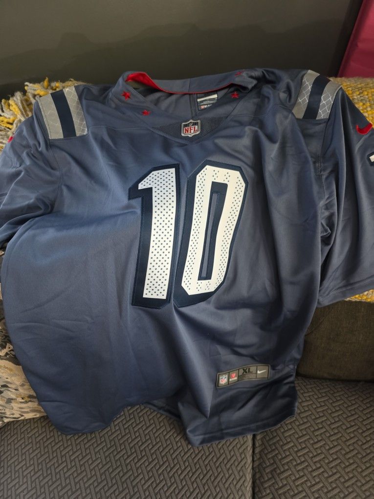 Drake Maye New England Patriots Jersey XL