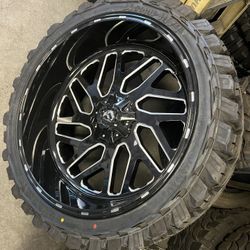 26X12 Ford Or Chevy 6 Lug