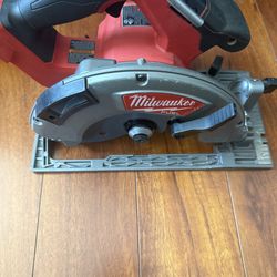 Milwaukee M18 FUEL 18V Lithium-Ion Brushless Cordless 7-1/4 in. Circular Saw (Tool-Only)
