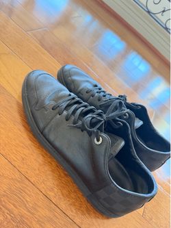 Luis Vuitton sneakers
