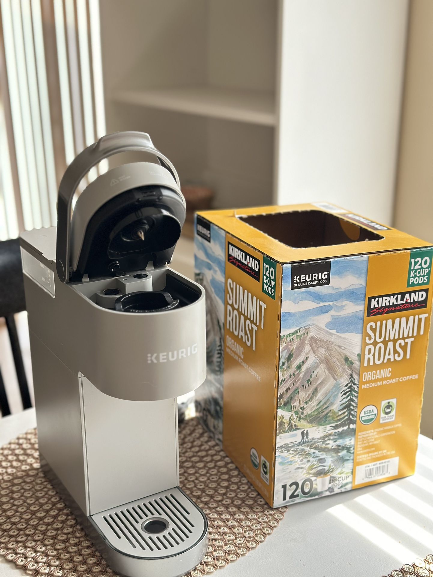 Keurig K-cup Coffee Machine with Costco Brand Coffee Pods