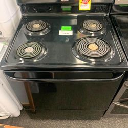 HOTPOINT RBS160DMBB 30 in. 5.0 cu. ft. Electric Range Oven in Black MCV