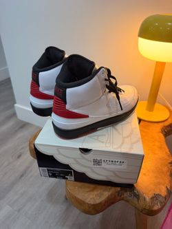 Jordan 2s OG Chicago, Size 9