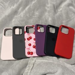 iPhone 16 pro cases / selling all together