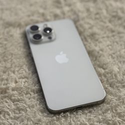 15 Pro Max 256gb Like New Condition