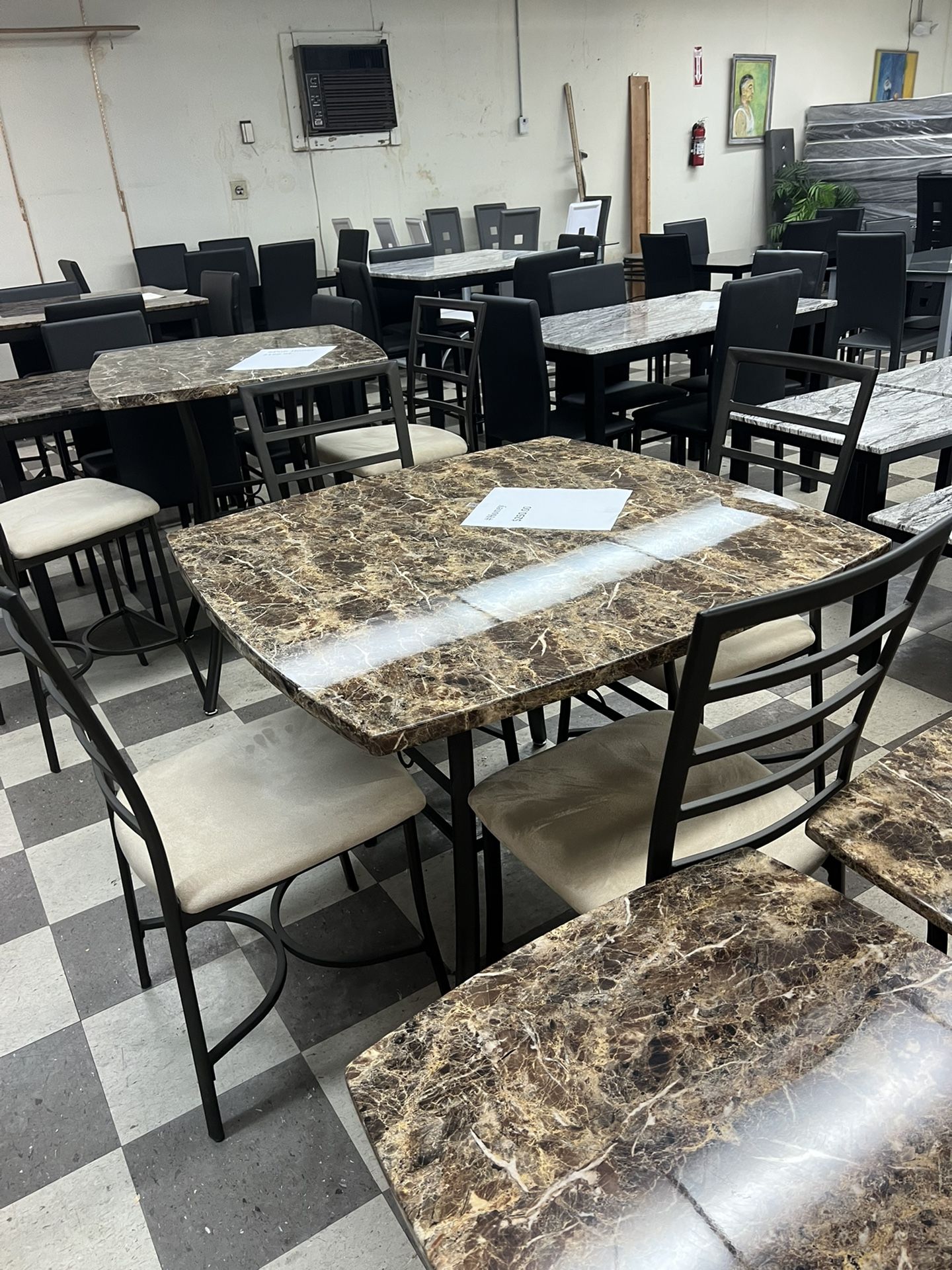 Dinettes $350 up