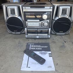 Aiwa Compact Disc Stereo And Speakers