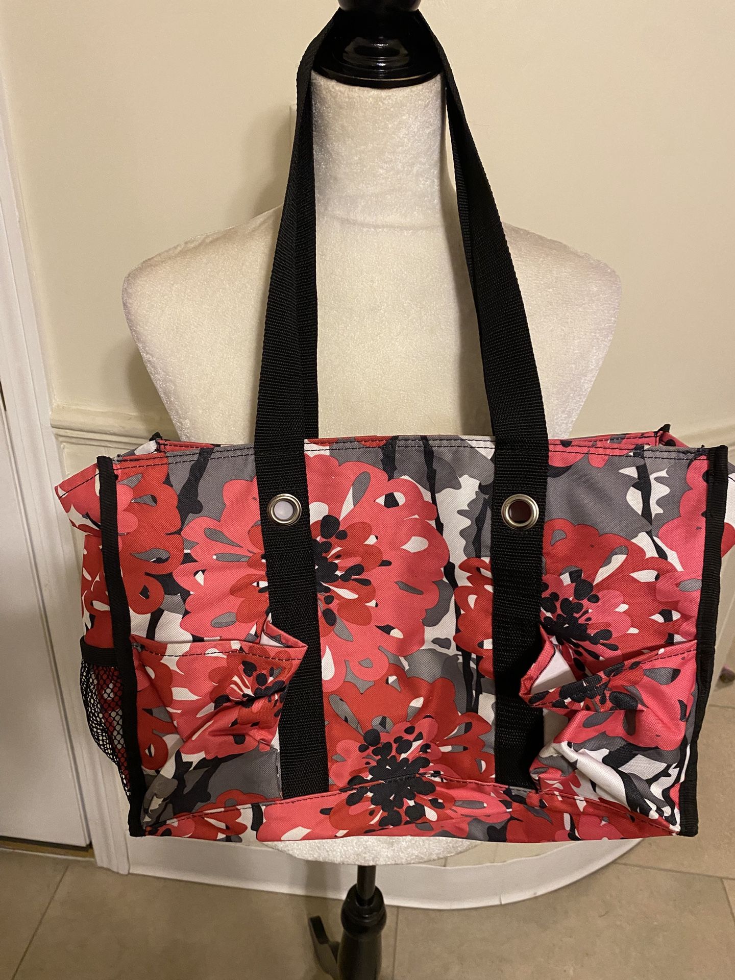 Like New Thirty One Insulated Zippered Bag
