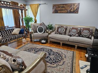 'Moving' Sofa/lounge Set. 6 Seater. Asap