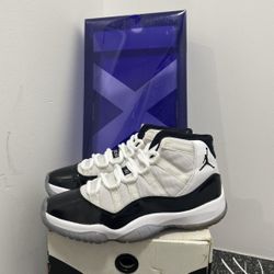 Retro Air Jordan 11 Concord 
