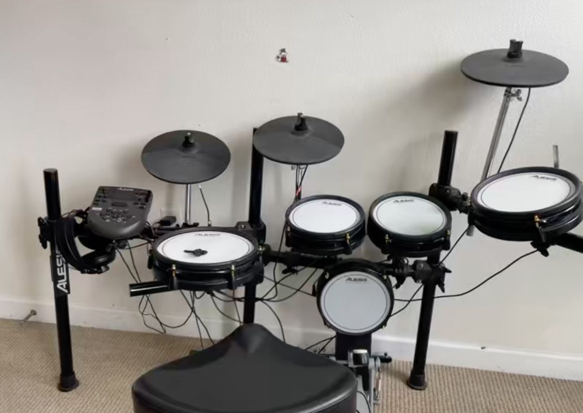 Alesis Drum Set
