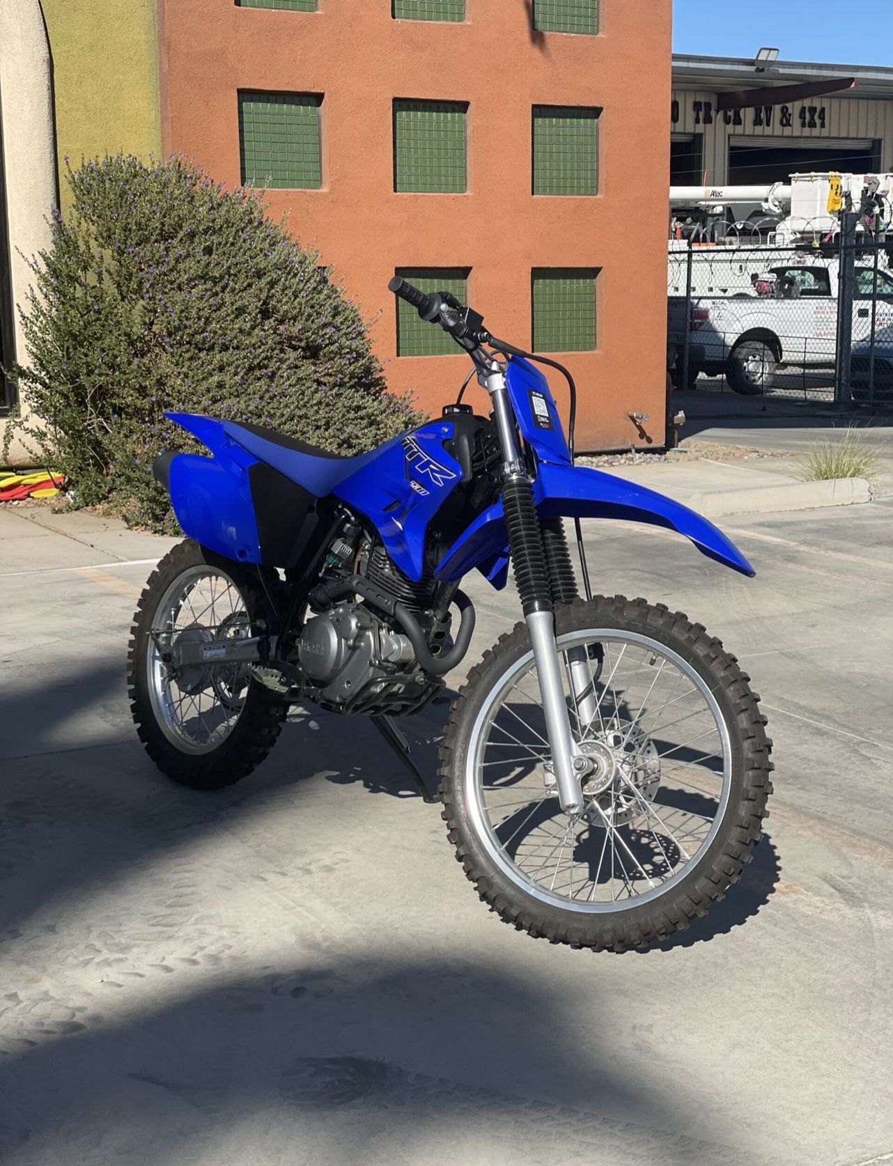 YAMAHA TT R230 for Sale in Riverside County CA OfferUp