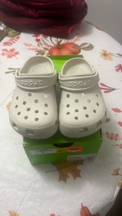 Crocs Classic Clogs light beige