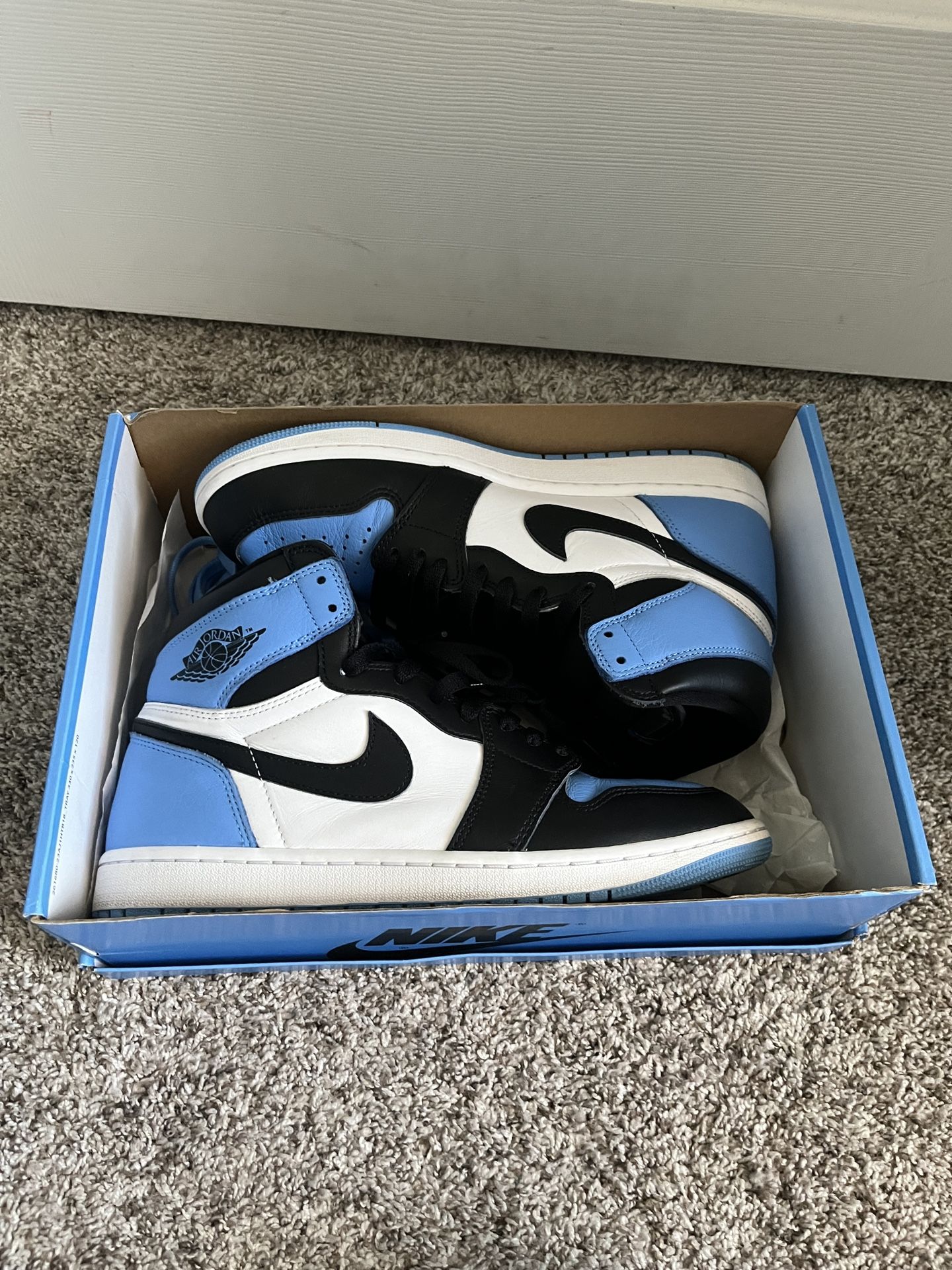 Jordan 1 UNC