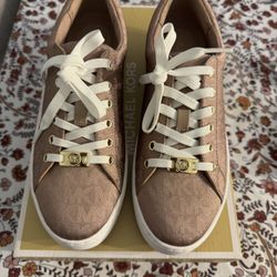 Michael Kors Keaton Lace Up Women’s 6.5M