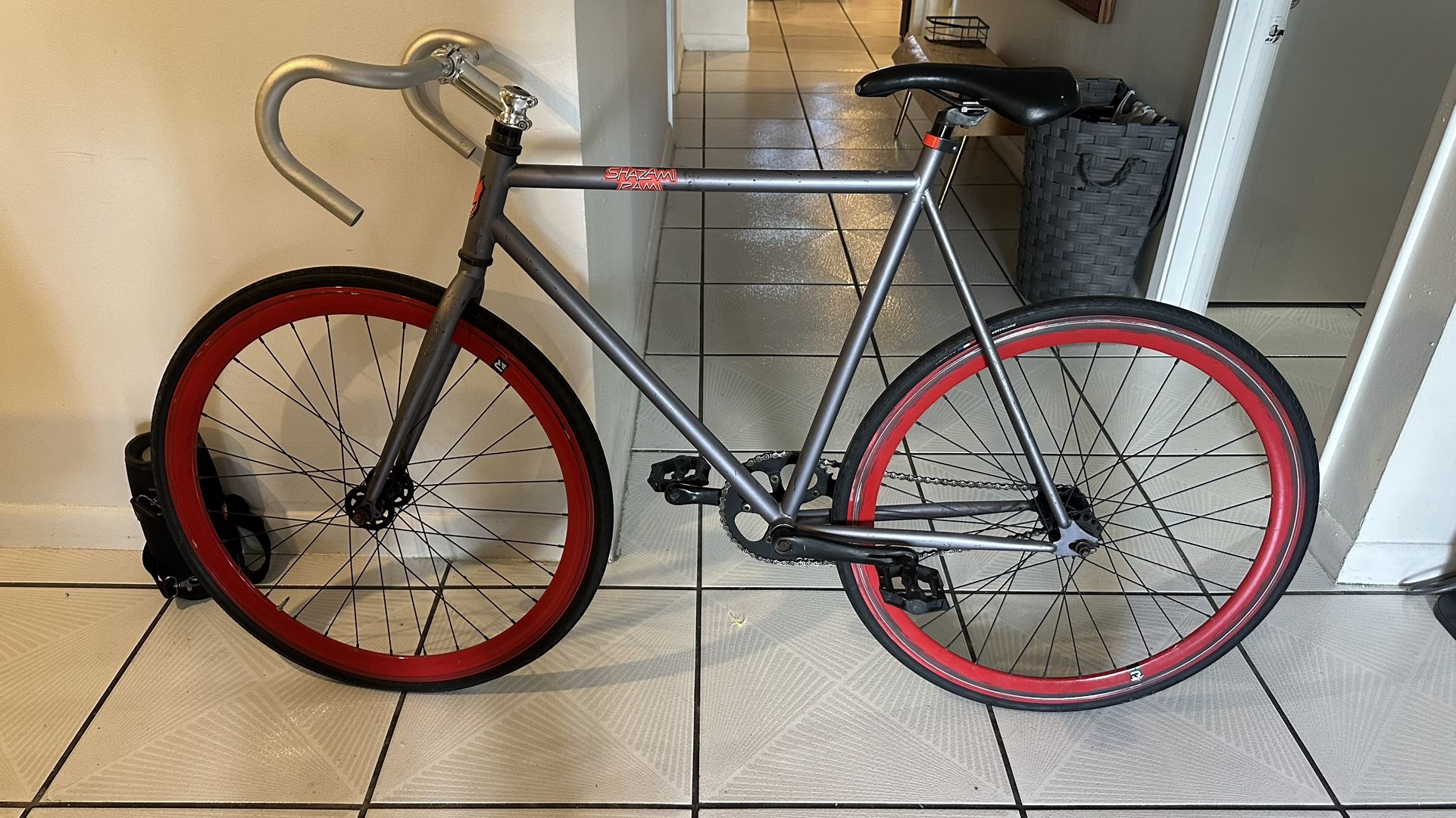 Retrospec Fixie Large Frame No Wheels