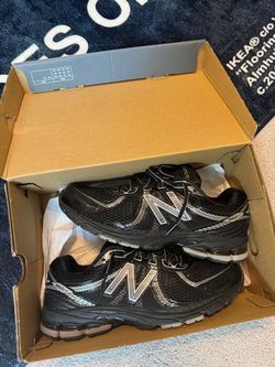 New Balance 860v2 ‘Black Grey’