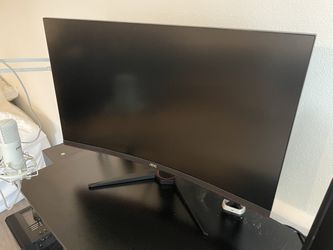 Curve Screen Monitor