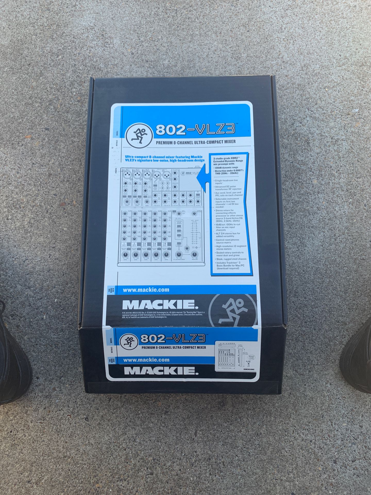 Mackie 8 channel mixer