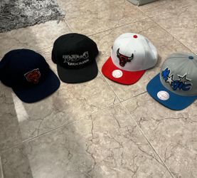 Mitchel And Ness Snap back Hats