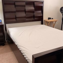 Queen Bedroom set