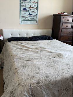 Tufted Queen Bed Frame with Drawers