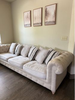 Moving sale 🚨 NFM Chesterfield Sofa