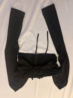 Black cropped shirt