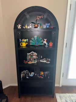 Arched Display Bookshelf