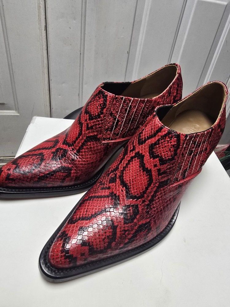 CHLOE RED SNAKESKIN Sz 7