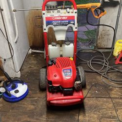 Pressure Washer Troy Bolt