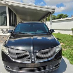 2014 Lincoln MKT