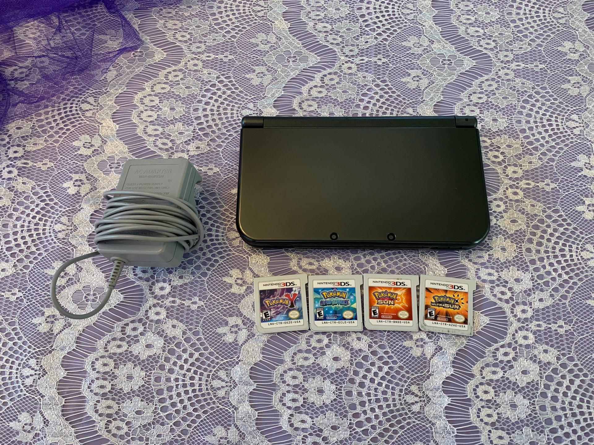 New Nintendo 3ds XL With AC adapter