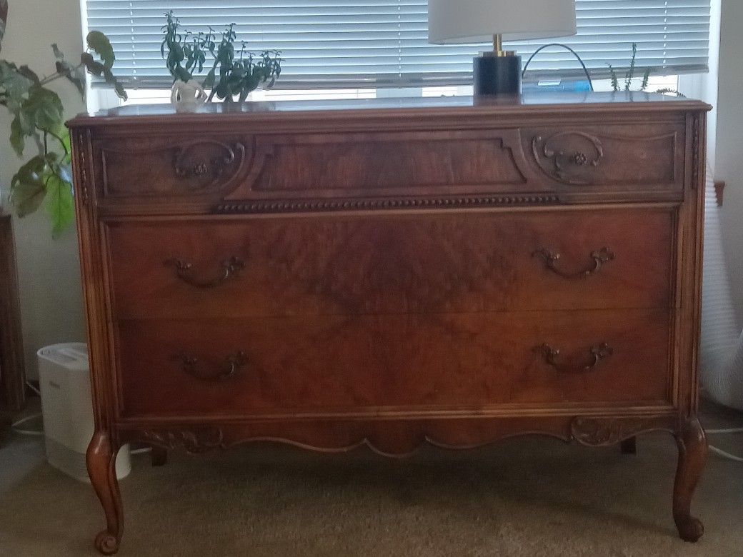 3 Drawer Dresser