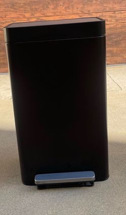 Kohler 13-Gallon Black Stainless Steel Step Trash Can – Hands-Free