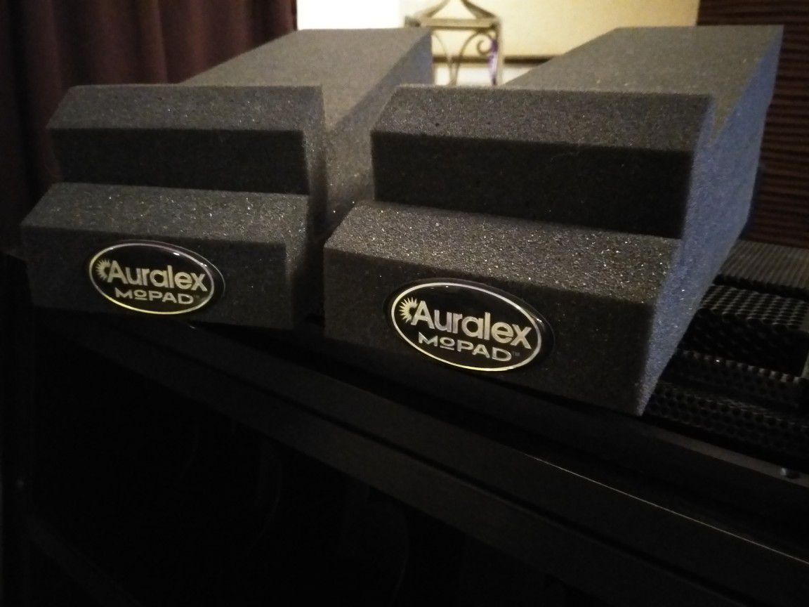 Auralex MoPad isolation monitor pads