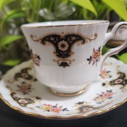 Royal Bone China 