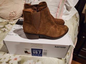 Suede Boots Size 7