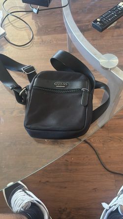 Guess Black Cross-Body Bag 