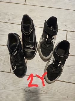 Boy Size 2Y Sneakers- Pre-owned 