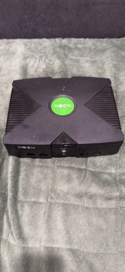 Original Xbox with Halo one and Halo two and two controllers
