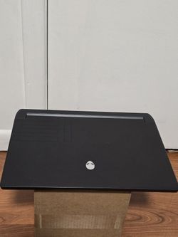 Alienware M15 R7 Gaming Laptop - Doesn't Turn On