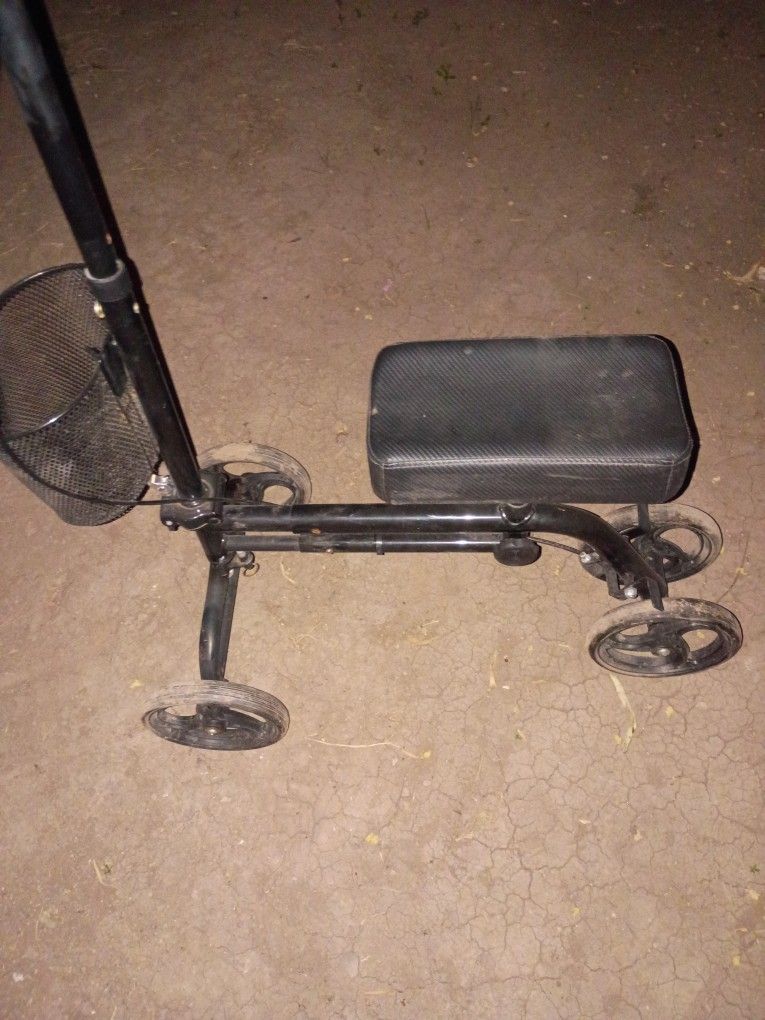 Para Poner Su Pie cuando Se lo Kievra