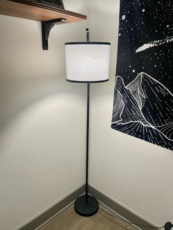 Modern Floor Standing  Lamp - Black