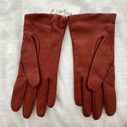 Saks Gloves