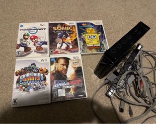 Nintendo Wii + Games & Controllers